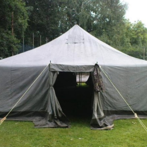 Vojenský štábní stan vzor S65, 6x6m k zapůjčení
